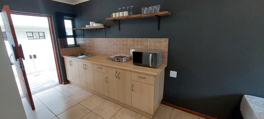 To Let 1 Bedroom Property for Rent in Ferreira Town Eastern Cape